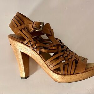 MICHAEL KORS…..Brown Leather Heeled Shoes